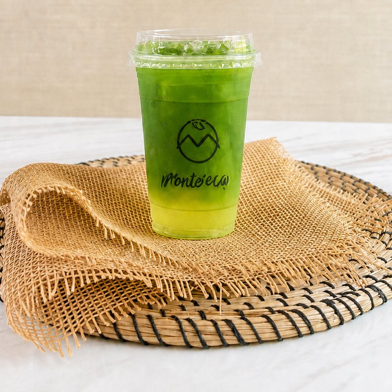 Coconut Matcha มัทฉะกับมะพร้าว ในแก้ว Monte’s Cup